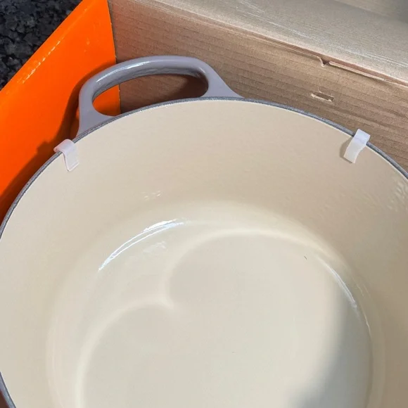 Le Creuset Flint Oyster Cast Iron Dutch Oven Cocotte 7.25 Qrt NEW - Picture 16 of 16